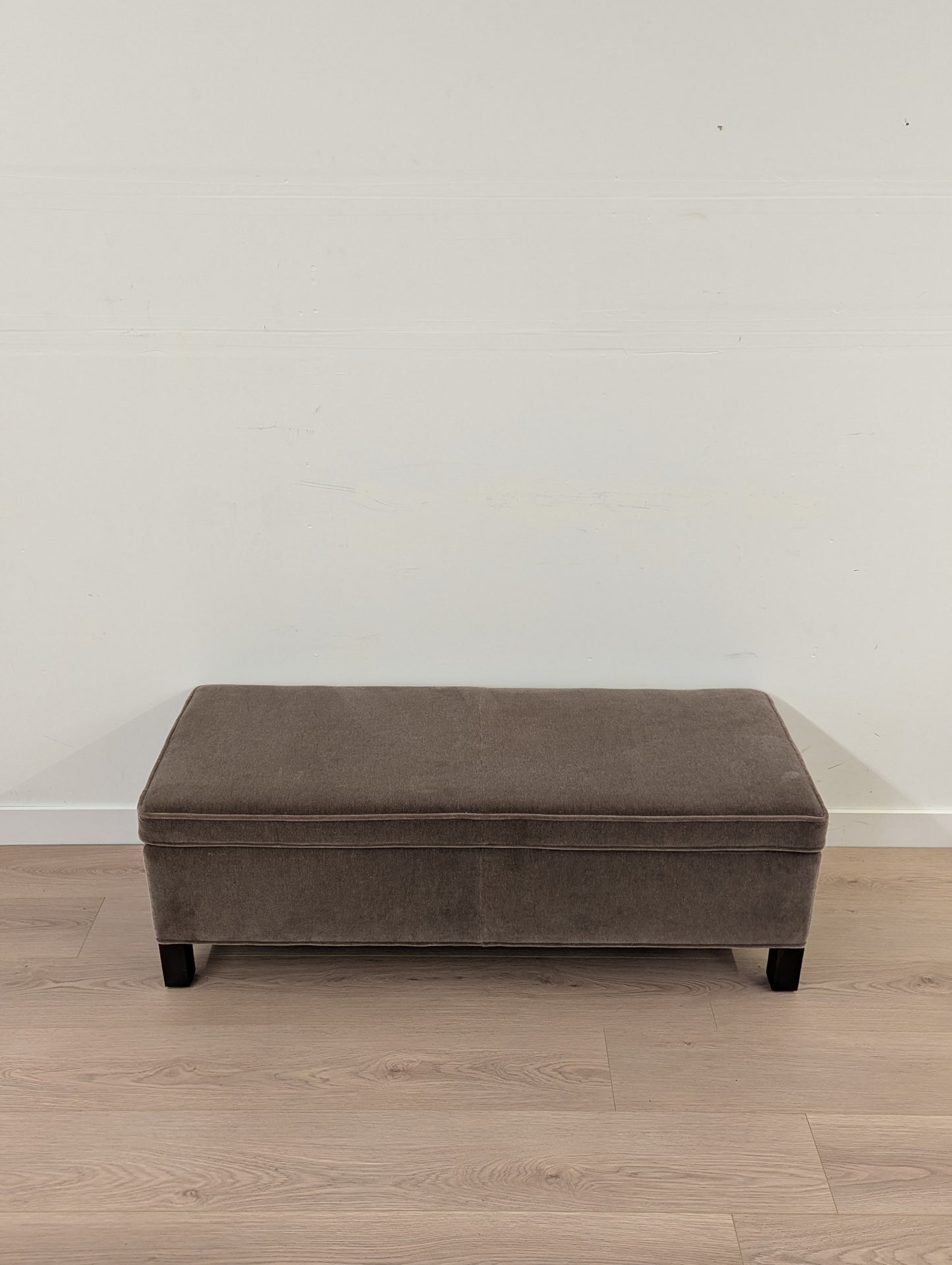 Knoll Krefeld™ Mohair Ottoman