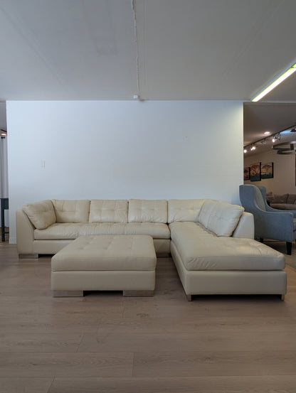 Arizona Leather Newport Sectional with Storage Ottoman