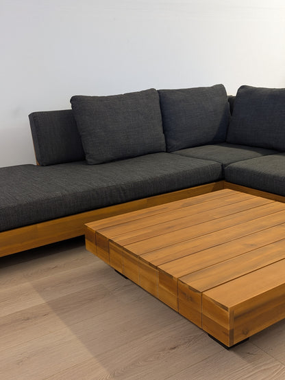 Article 100" Lubek Sectional Set (Cover Included)
