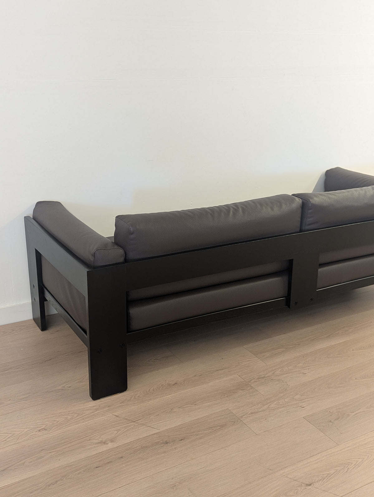 Knoll Bastiano Sofa