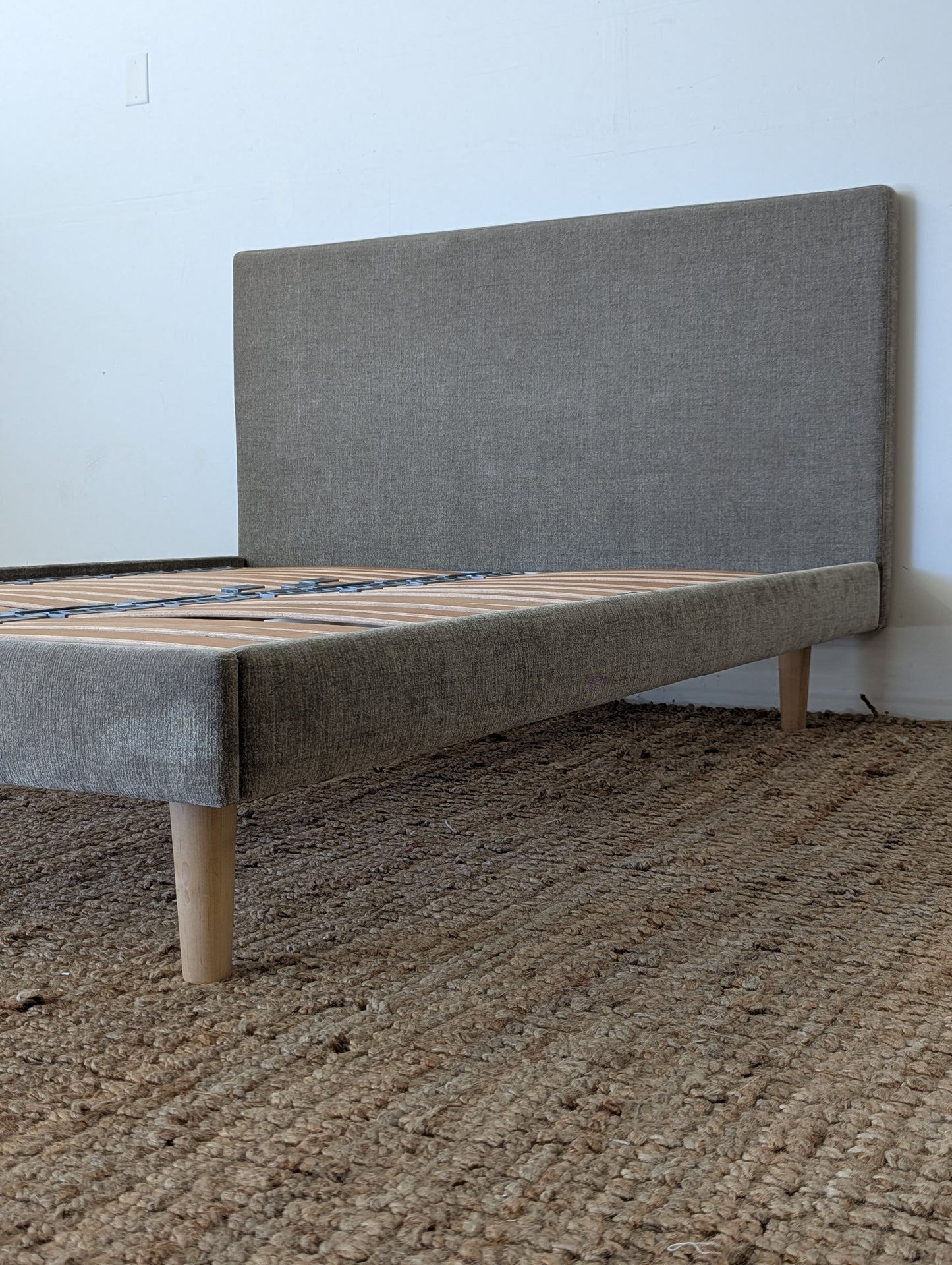 Fawcett Christen Bedframe