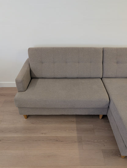 The Bay MCM Appt Sized Sectional