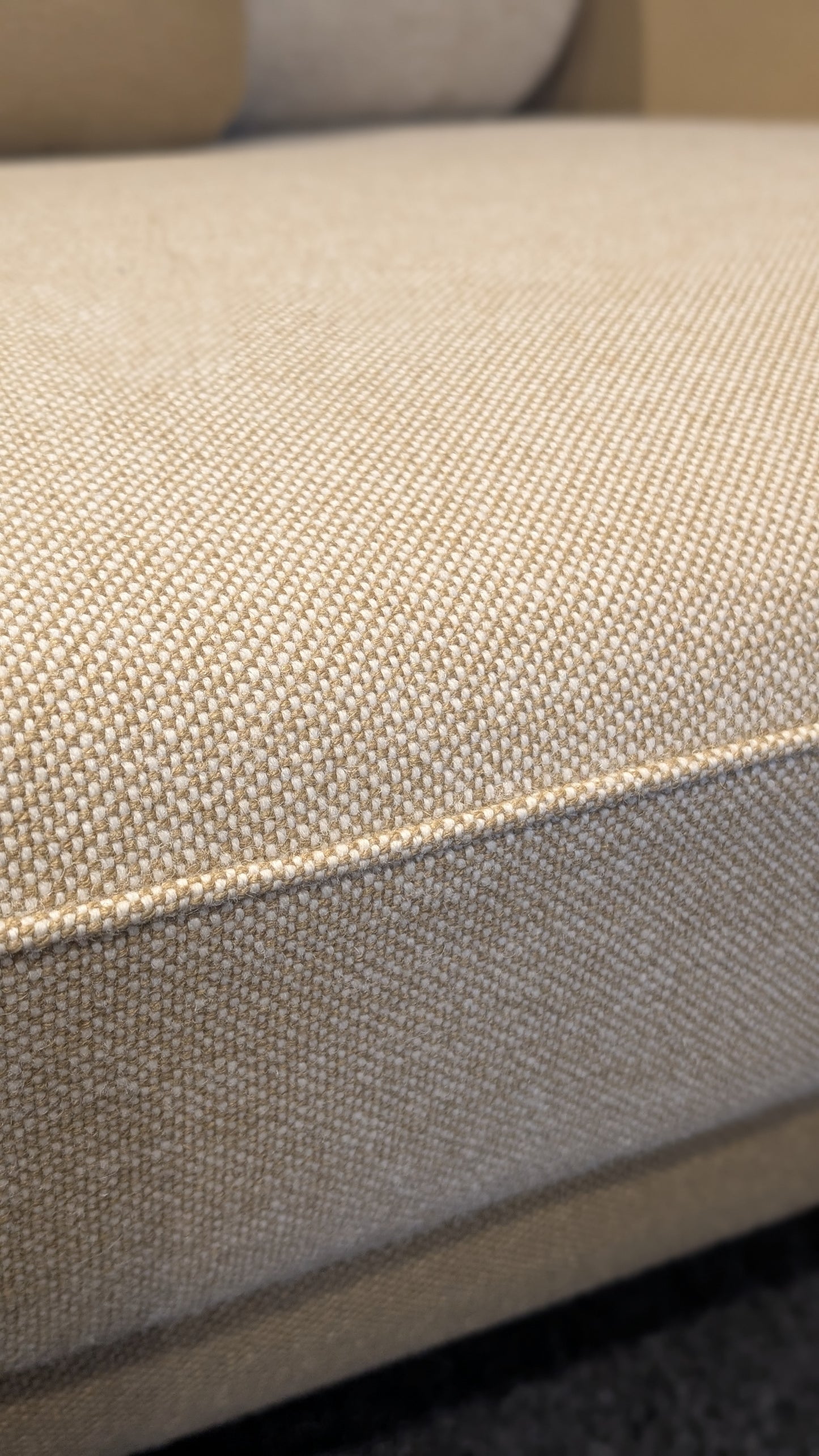 Fritz Hansen Favn JH3 Sofa