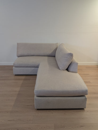 Rene Cazares Messina RHF Corner Sectional (With Paneling)