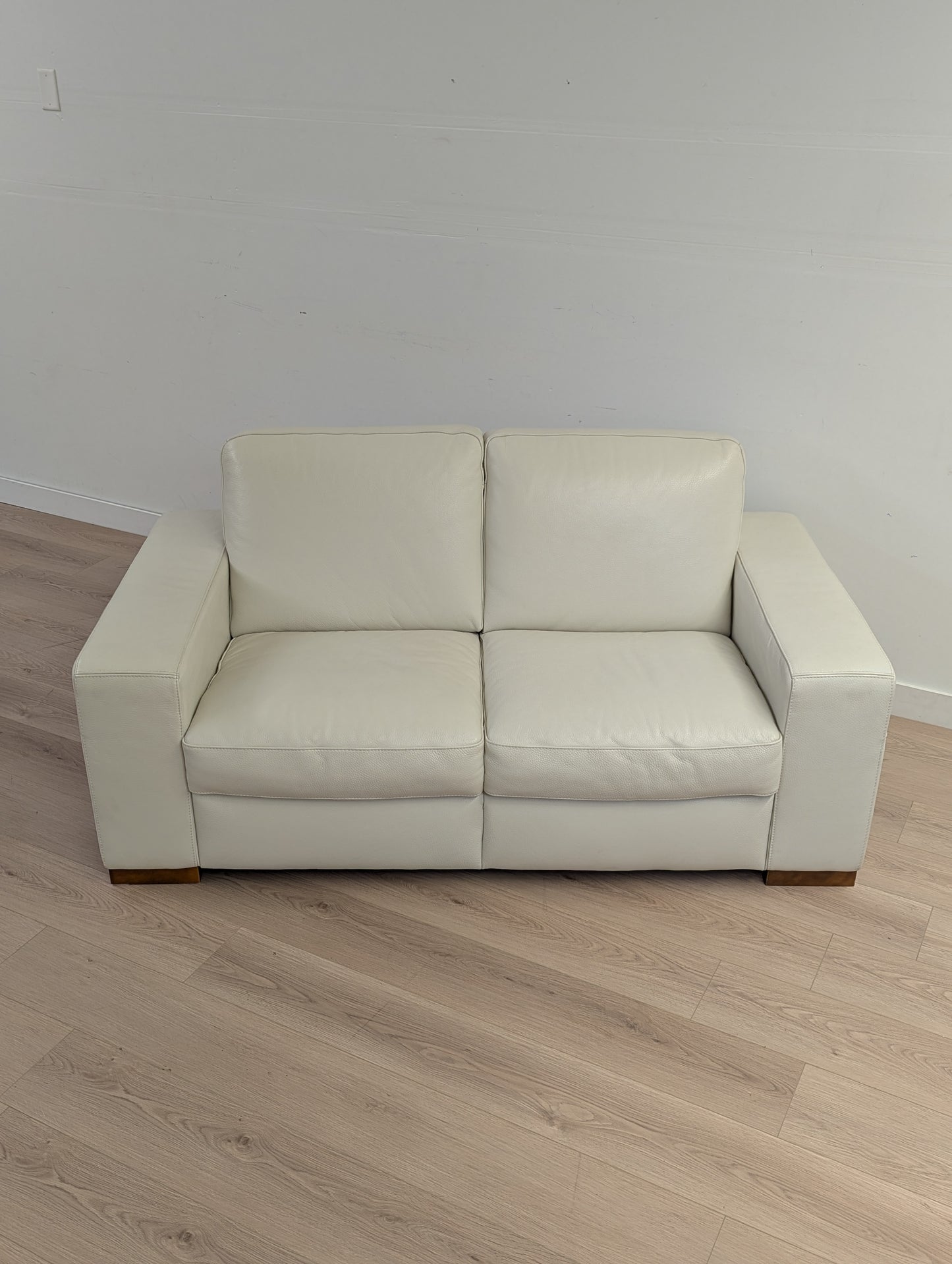 Natuzzi Editions Mod A397 Loveseat