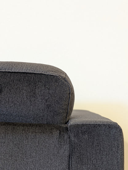 Leon's Athena Loveseat