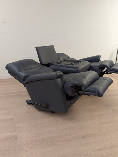 La-Z-Boy Ethan Reclining Sofa W Fold Down Table