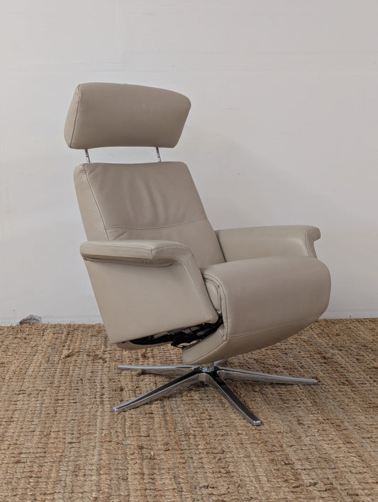 IMG Space 3600 Power Leather Chair