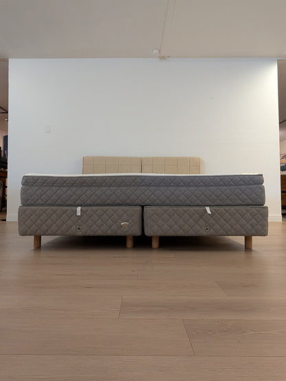 Duxiana Pascal 8888 Bed System (King)