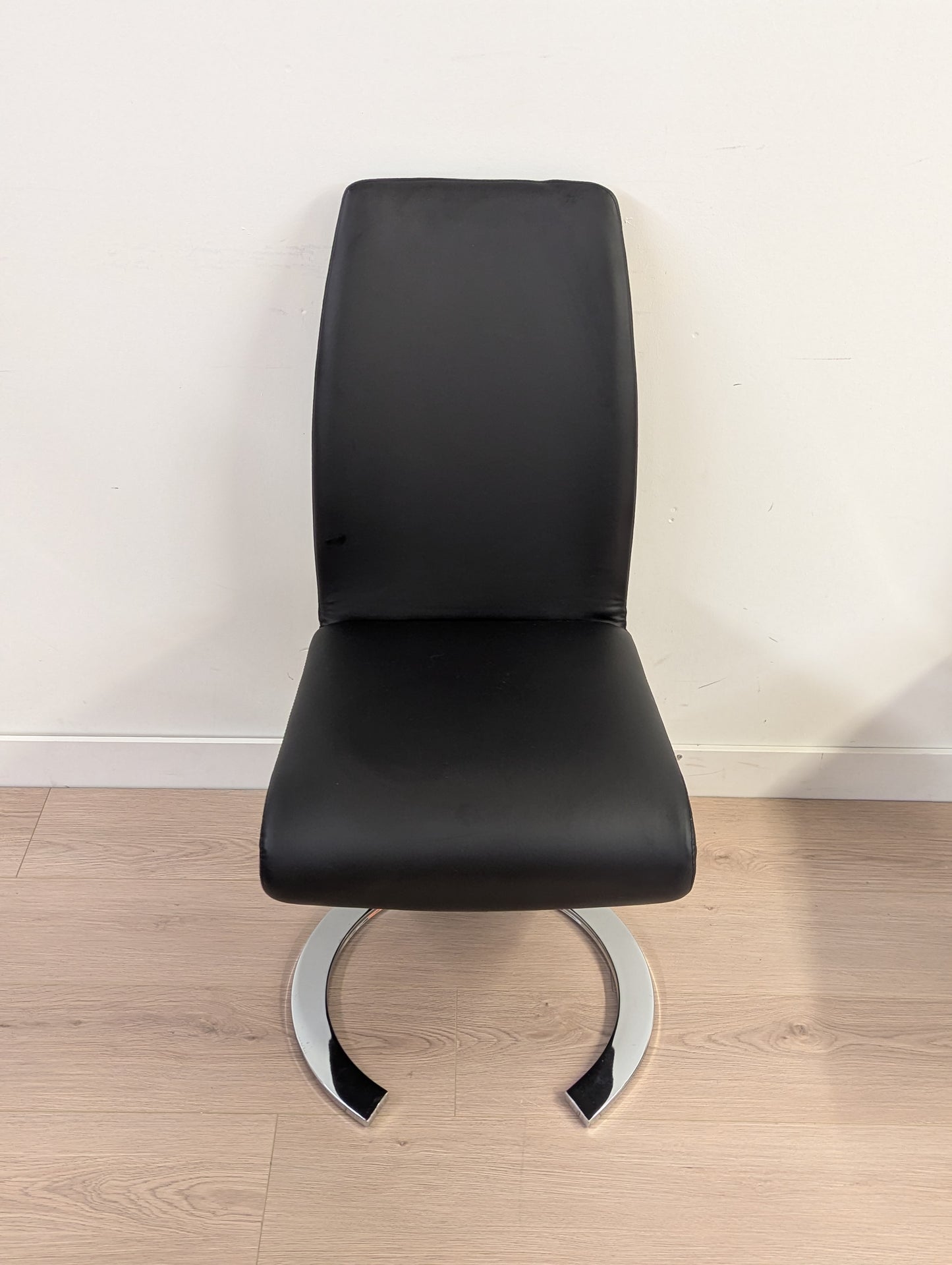 Global Furniture D9002 Dining Chair