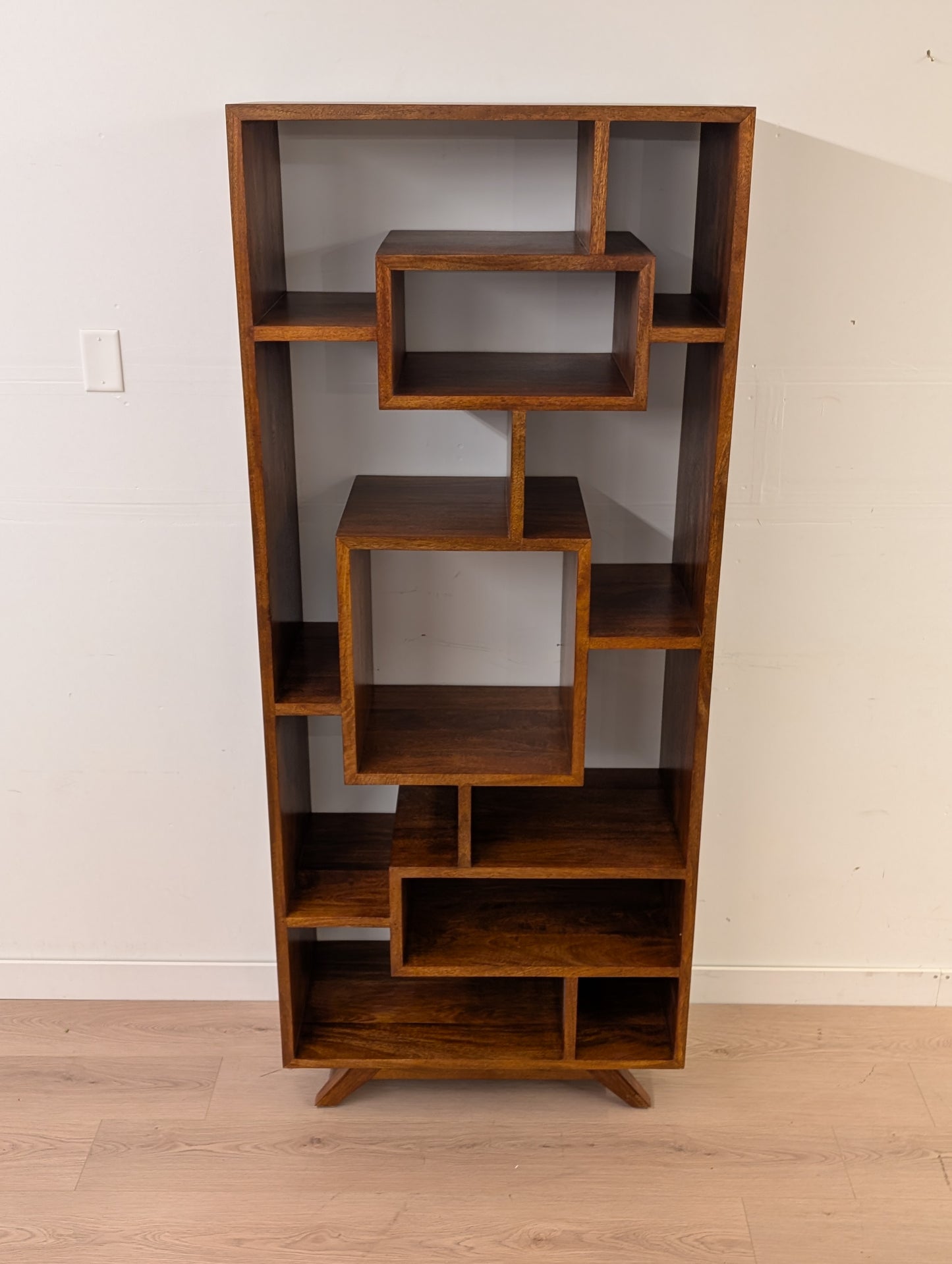 Monarch Sari Mango Wood Bookshelf
