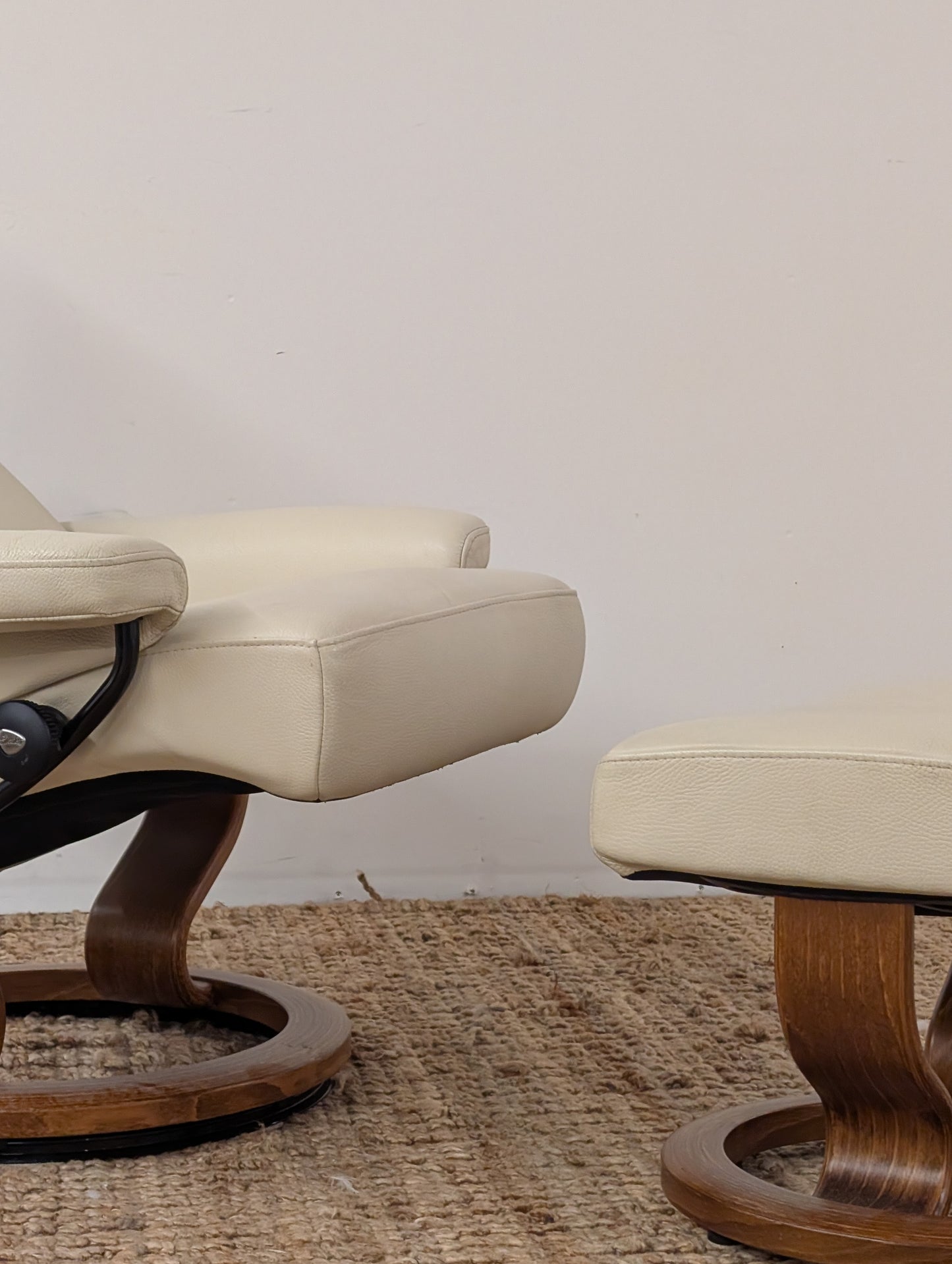 Stressless Taurus Reclining Chair and Ottoman