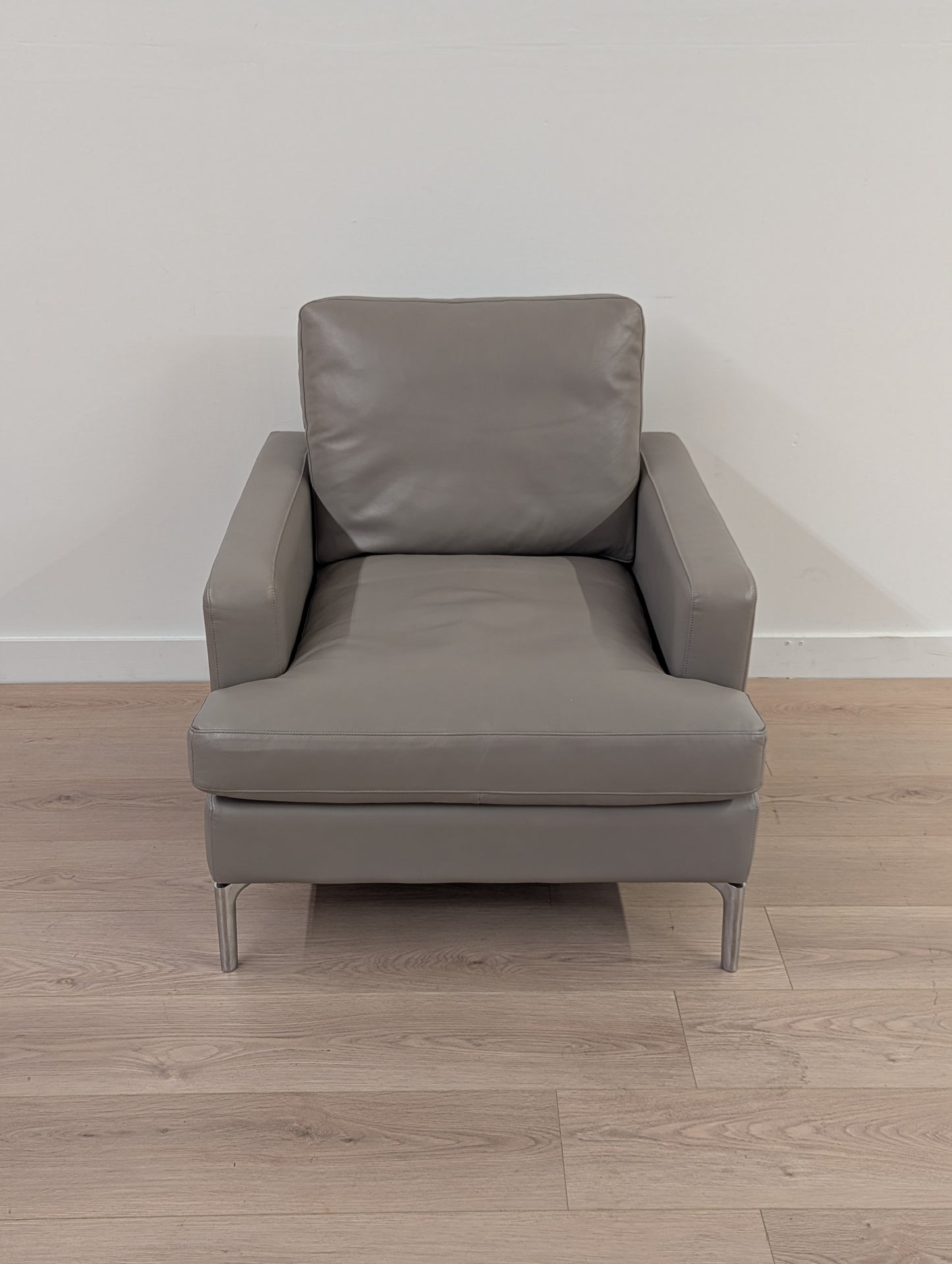 EQ3 Eve Leather Chair