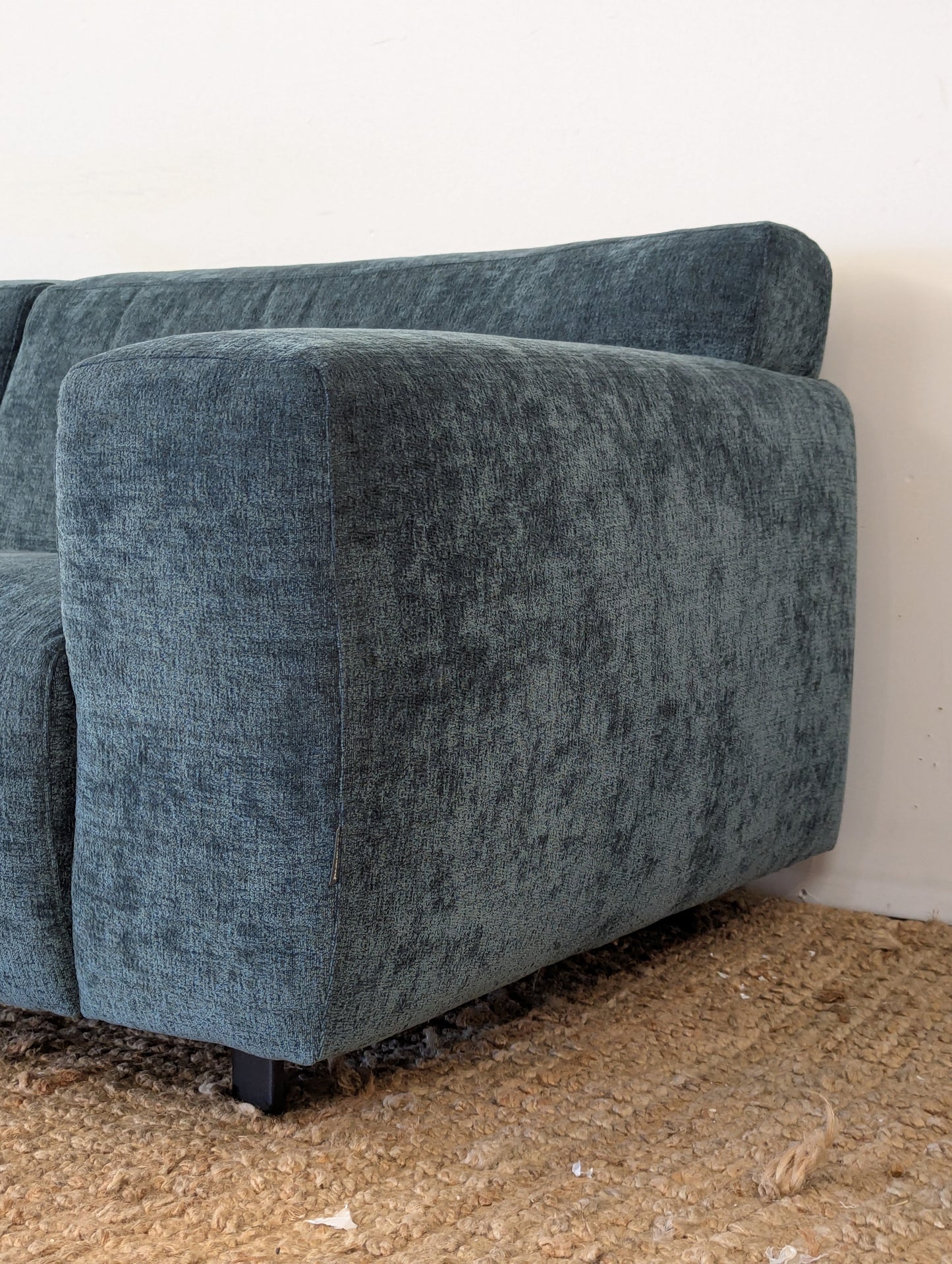 Furninova Vesta Sofa