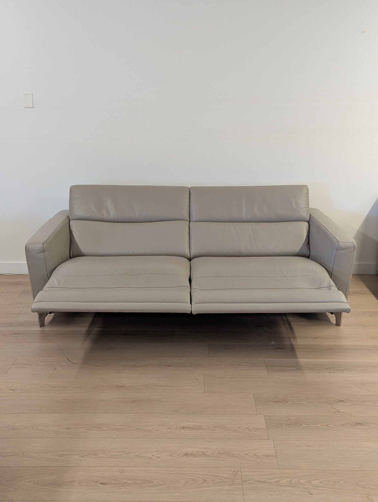Natuzzi Italia Vola Reclining Sofa