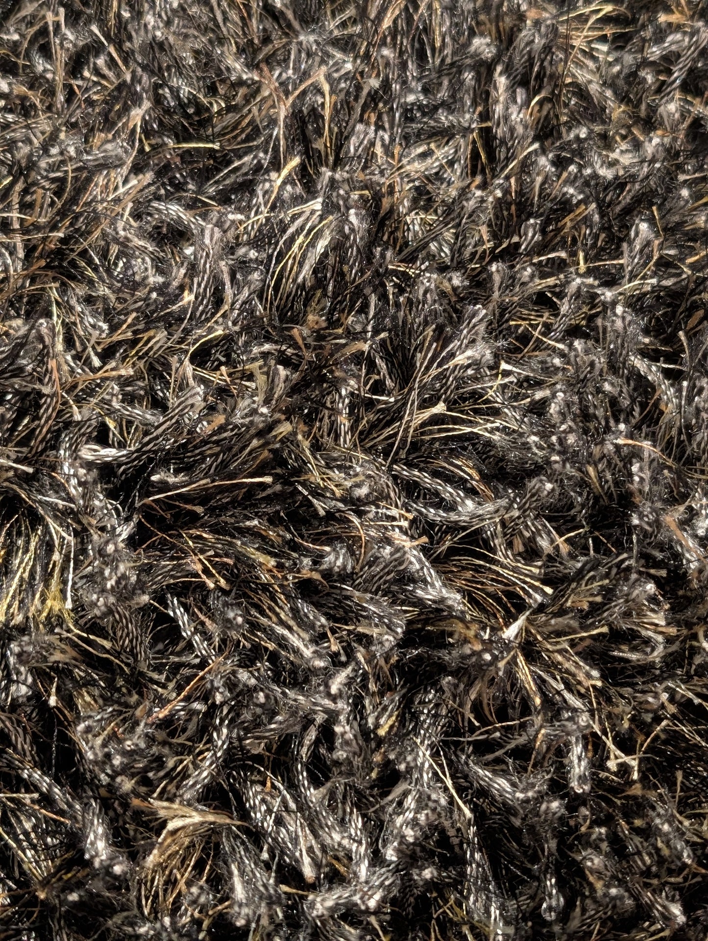 Hand Made Shaggy Rug 6' X 9'