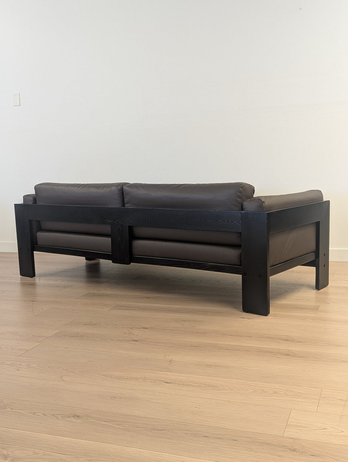 Knoll Bastiano Sofa