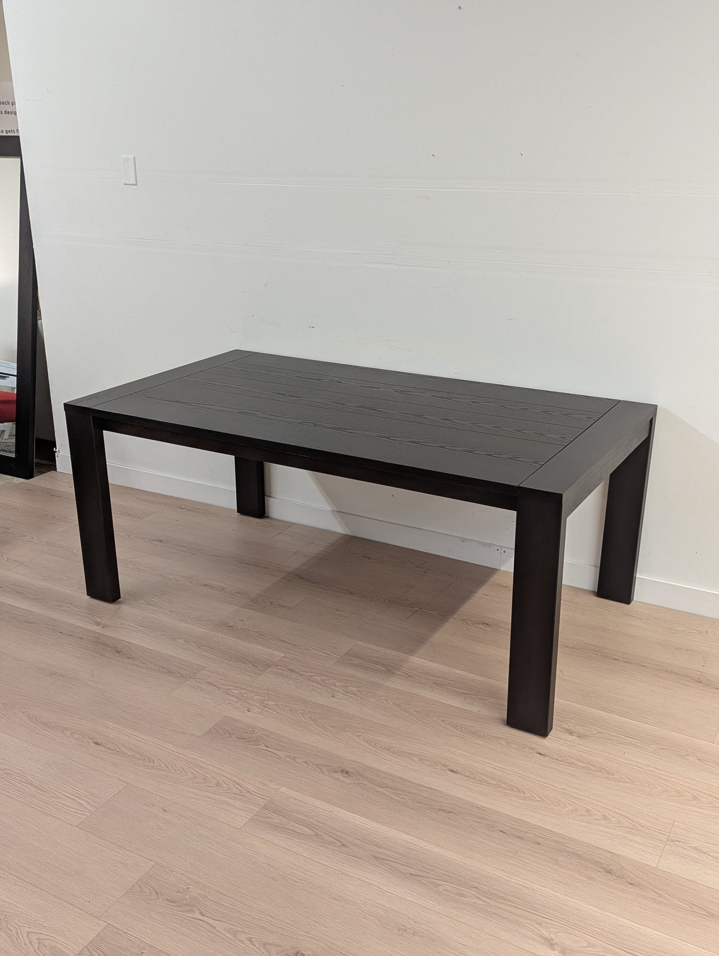 Solid Oak Extendable Dining Table - 6-8 Seat