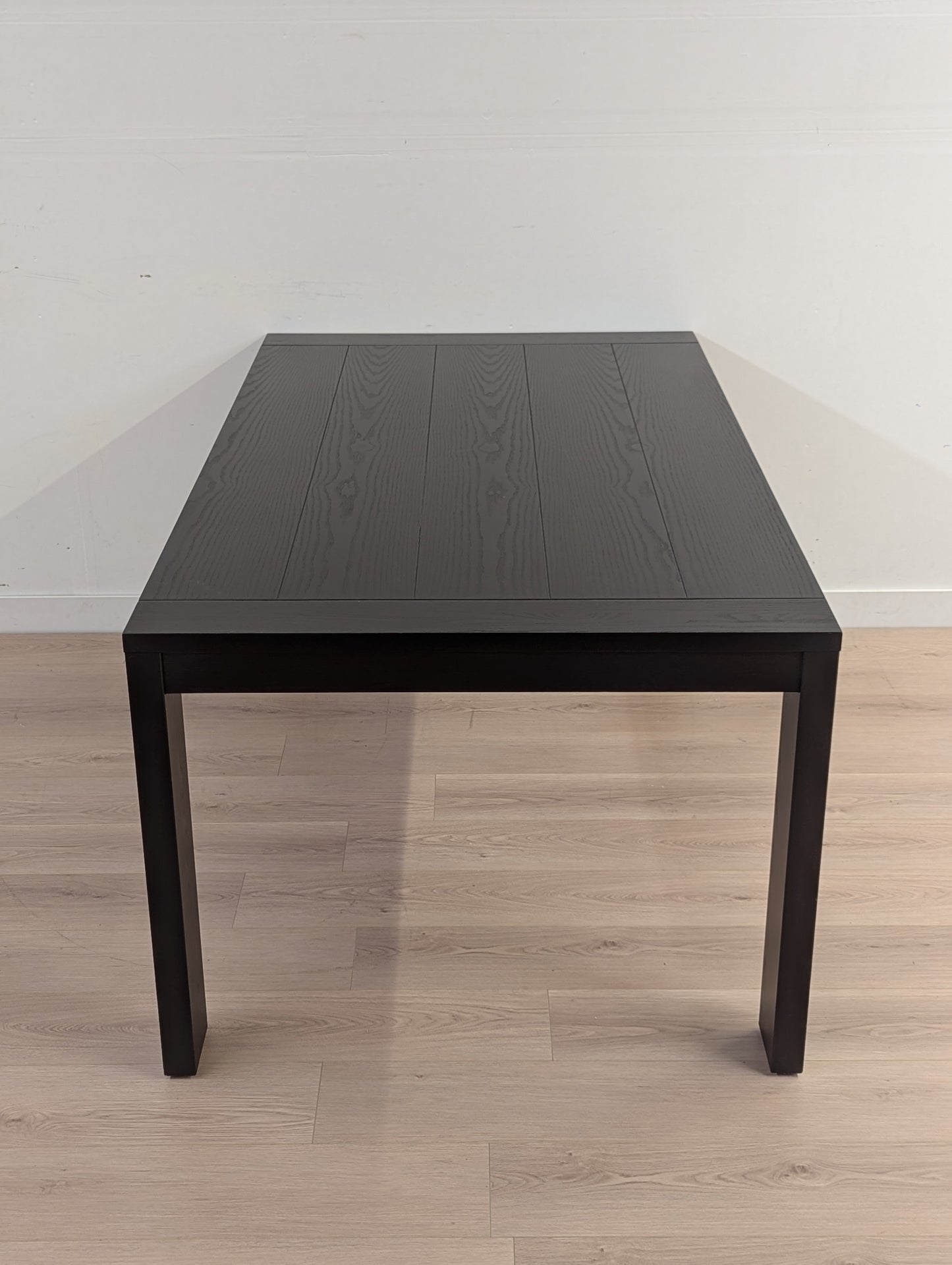 Solid Oak Extendable Dining Table - 6-8 Seat