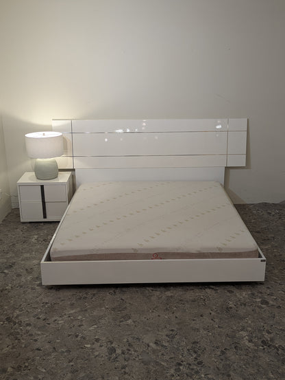 Status Italy Dream King Bed Frame