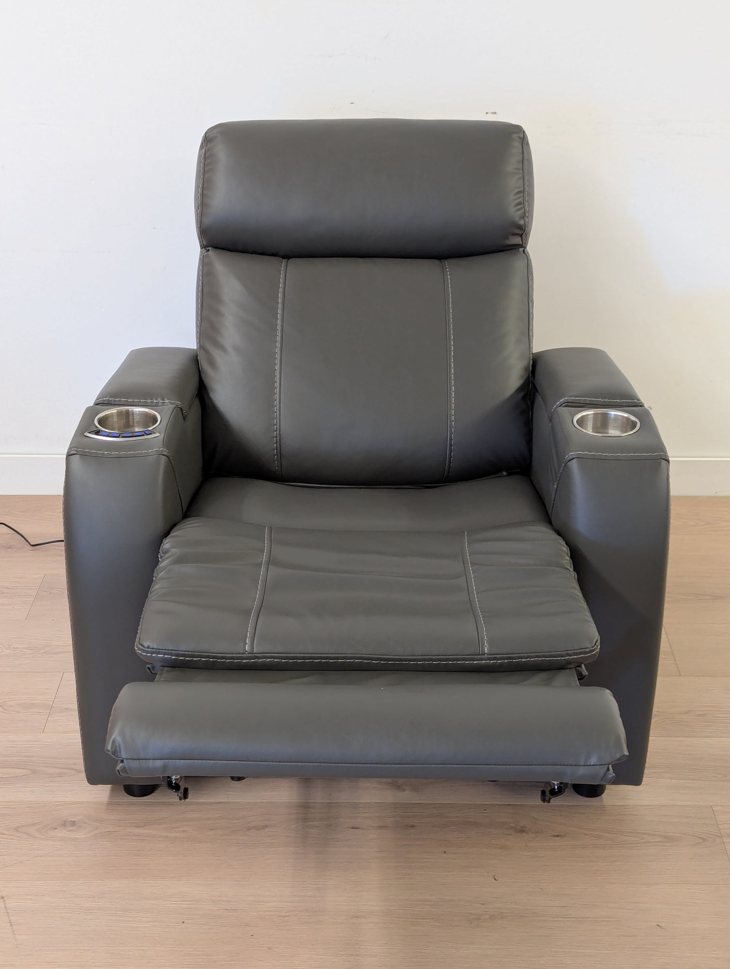 Monarch Jeff Power Motion Chair