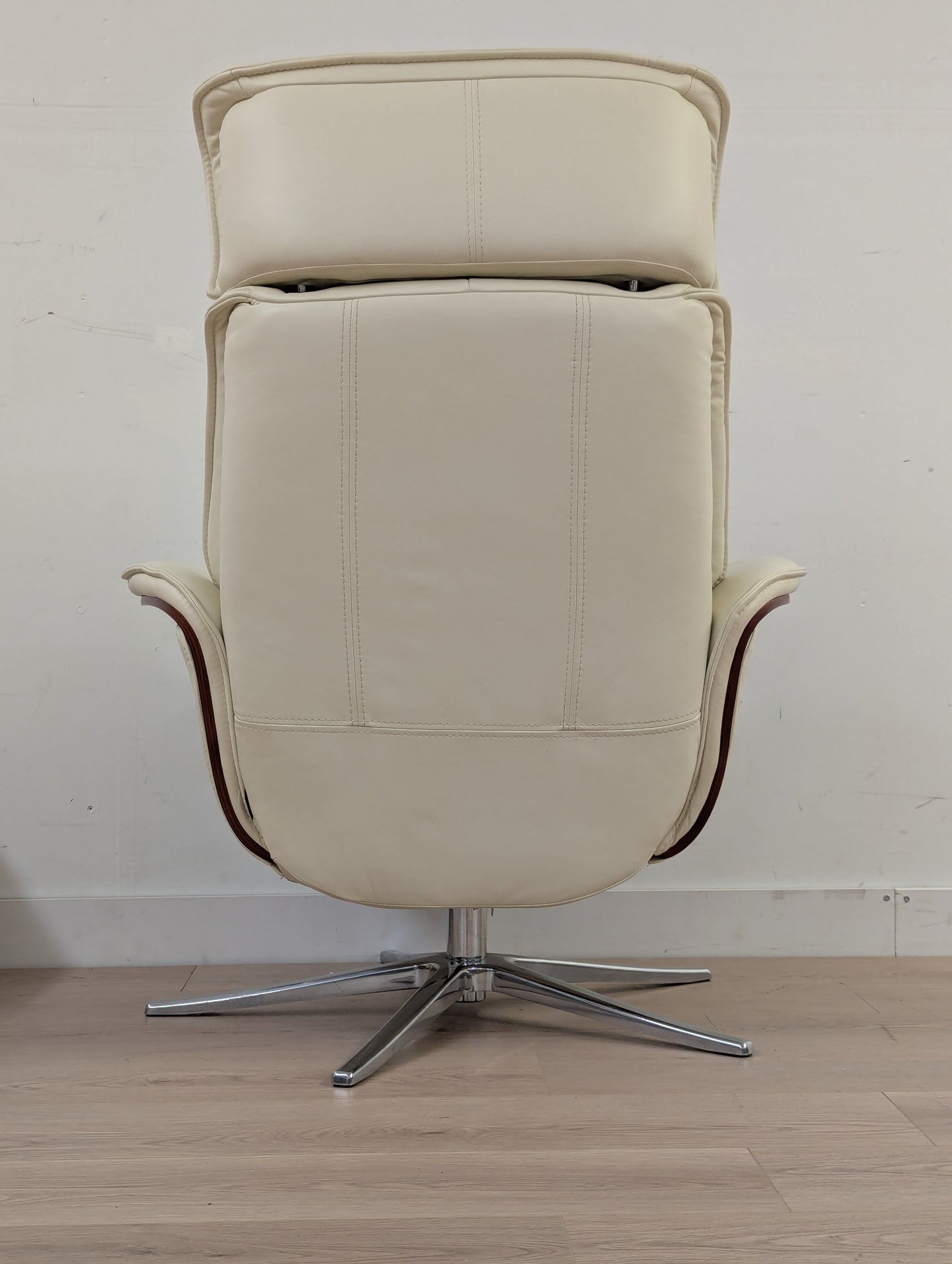 IMG Space 5400S Swivel Leather Recliner + Ottoman