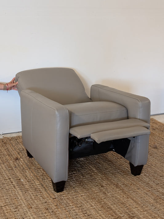 Natuzzi Editions Mod Zero Gravity Reclining Leather Chair
