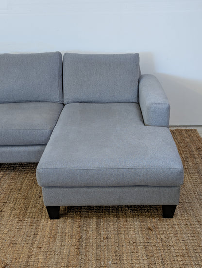 Stylus Bronx Sectional