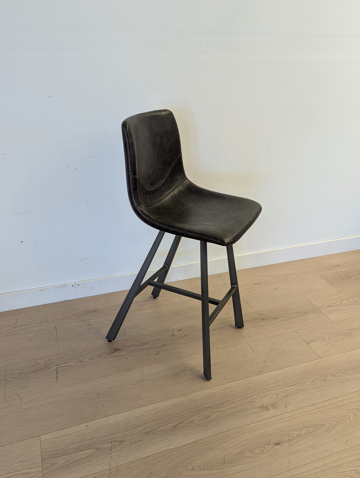 Urban Barn Callie Counter Bar Stool (Set of 2)
