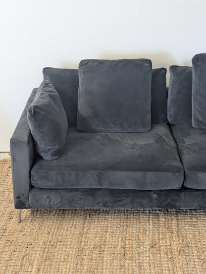 Stylus Invidia Sofa
