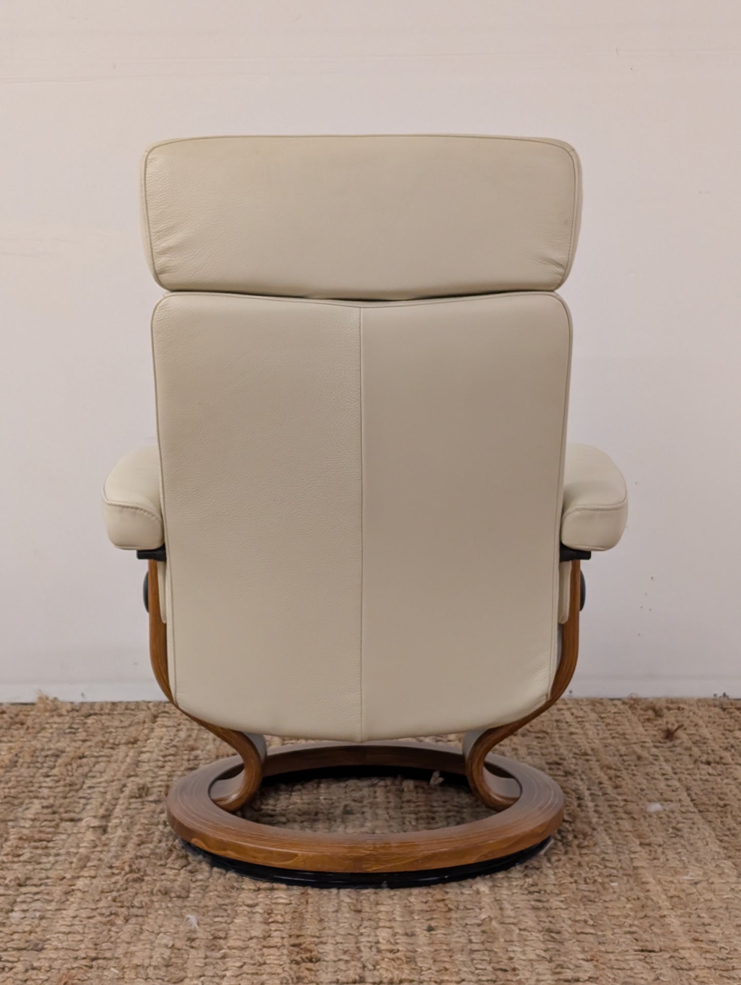 Stressless Taurus Reclining Chair and Ottoman