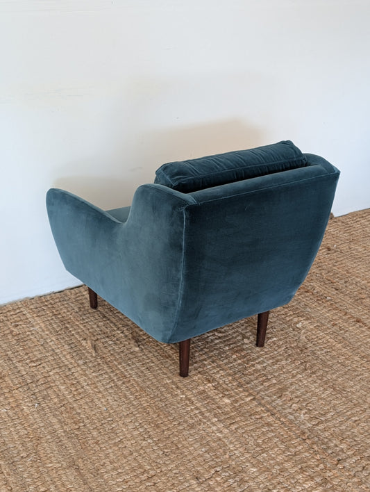 Article Matrix 30.5" Velvet Lounge Chair