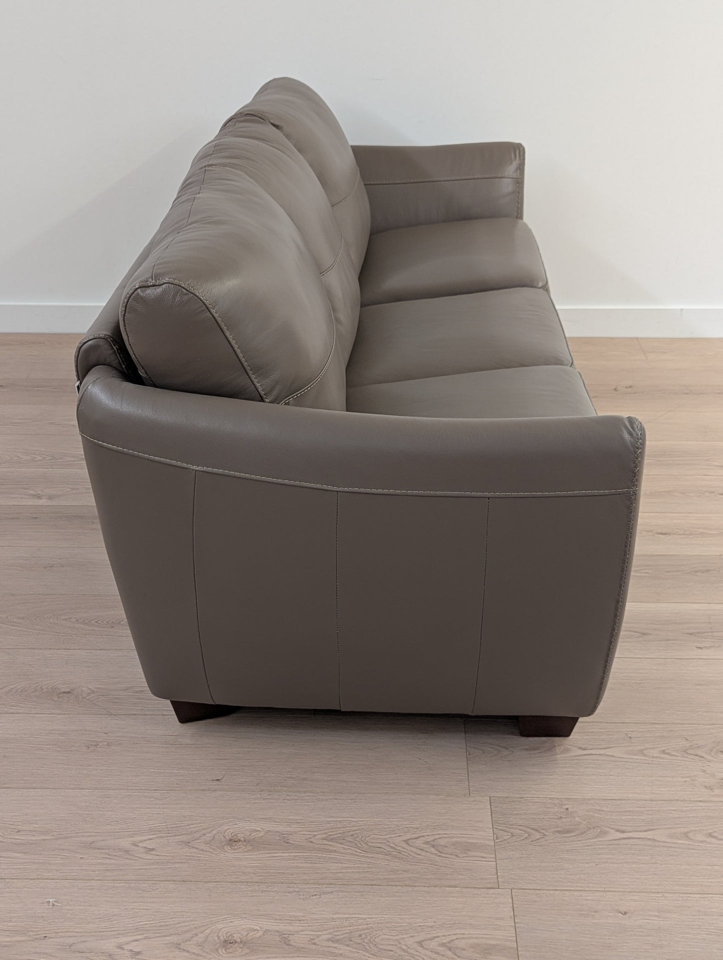 Dixon Dwellings Digiò Sofa