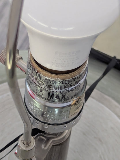 Circuelo Table Lamp