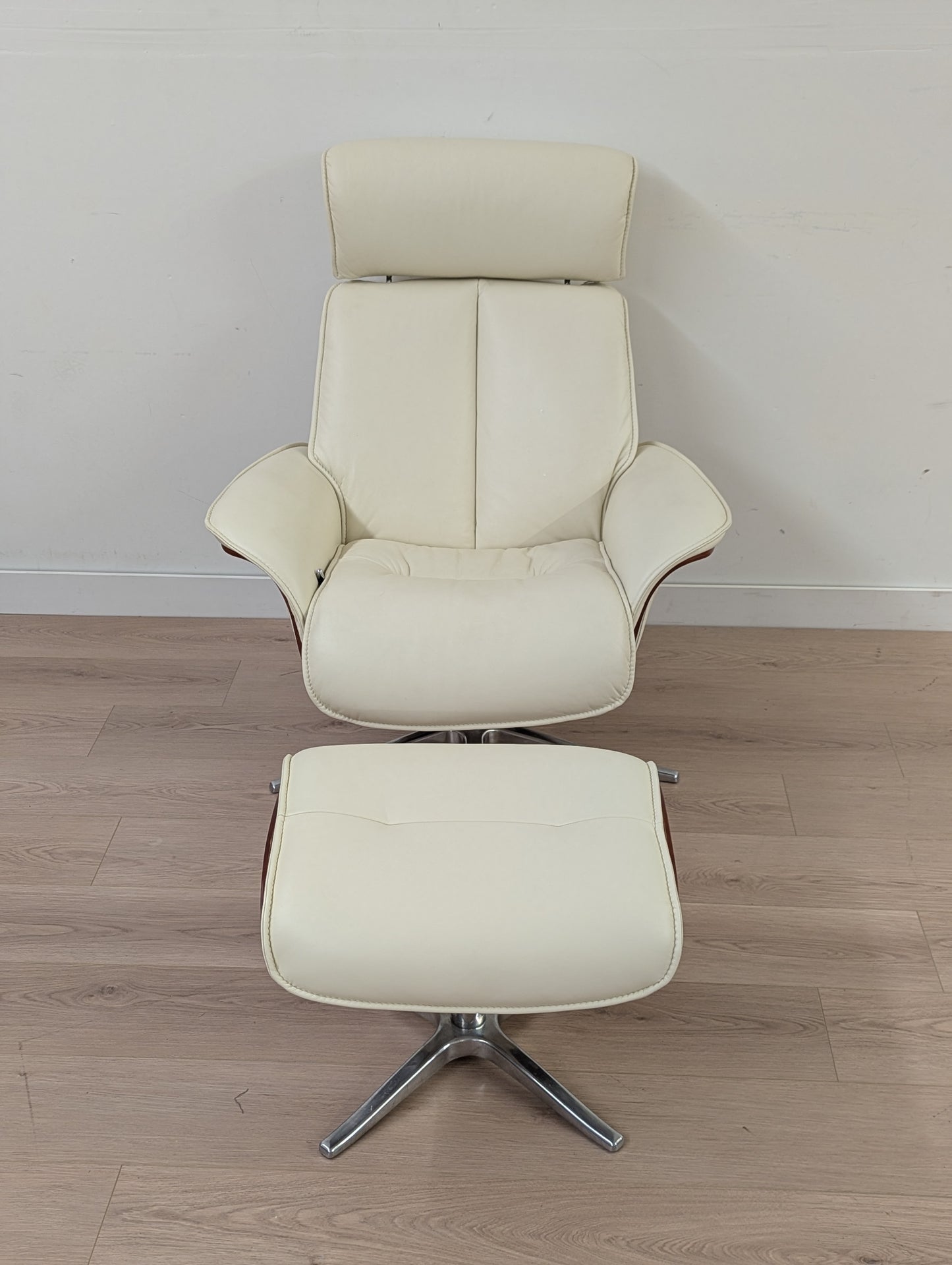 IMG Space 5400S Swivel Leather Recliner + Ottoman