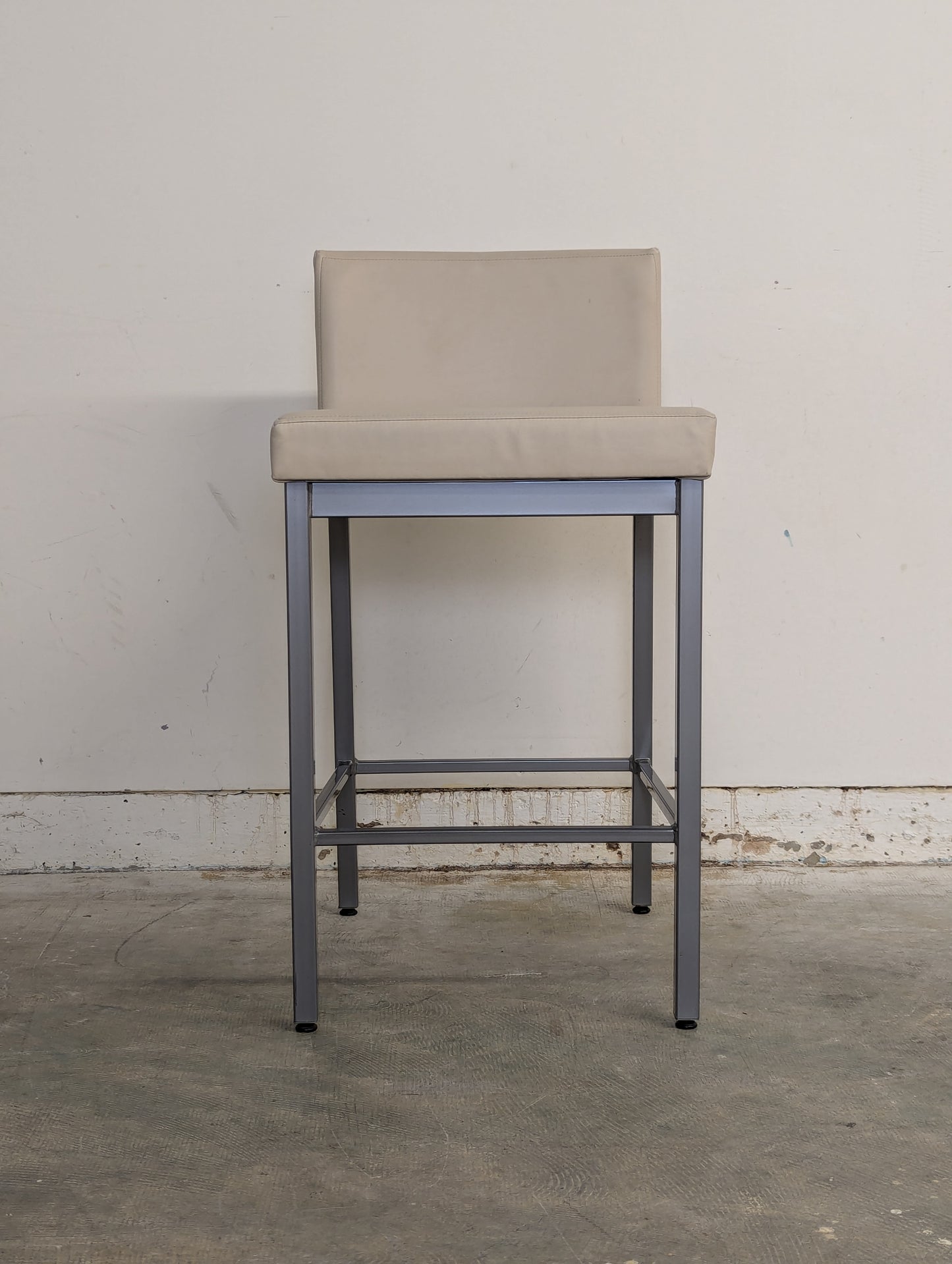 Amnisco Bar Stool