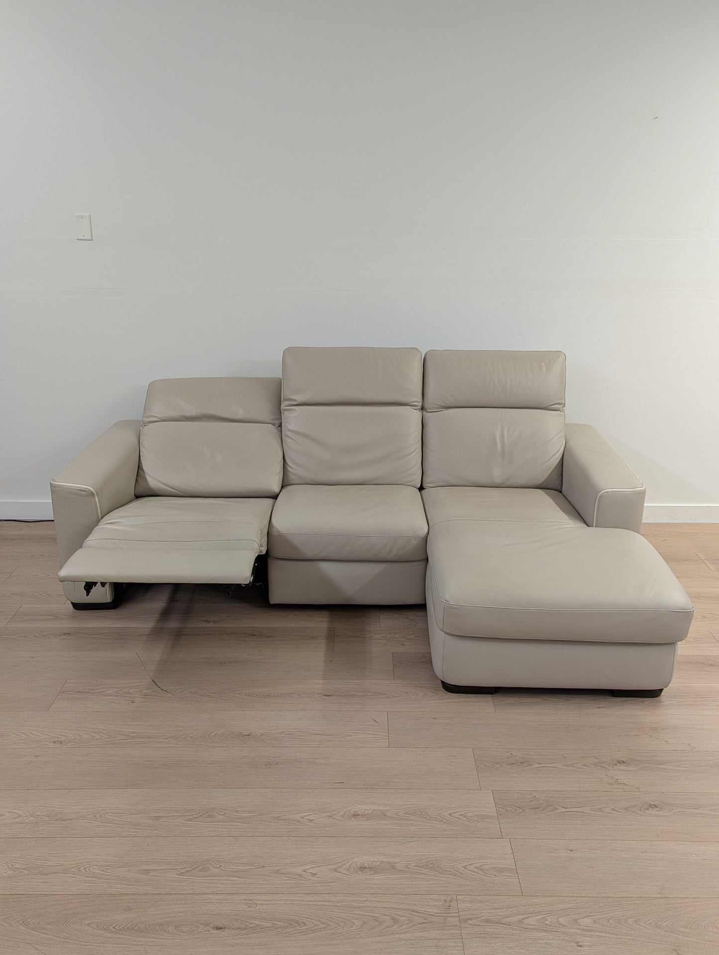 Natuzzi Italia Diesis Sectional with Storage