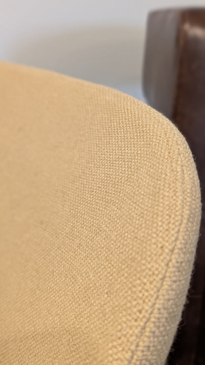 Fritz Hansen Favn JH3 Sofa
