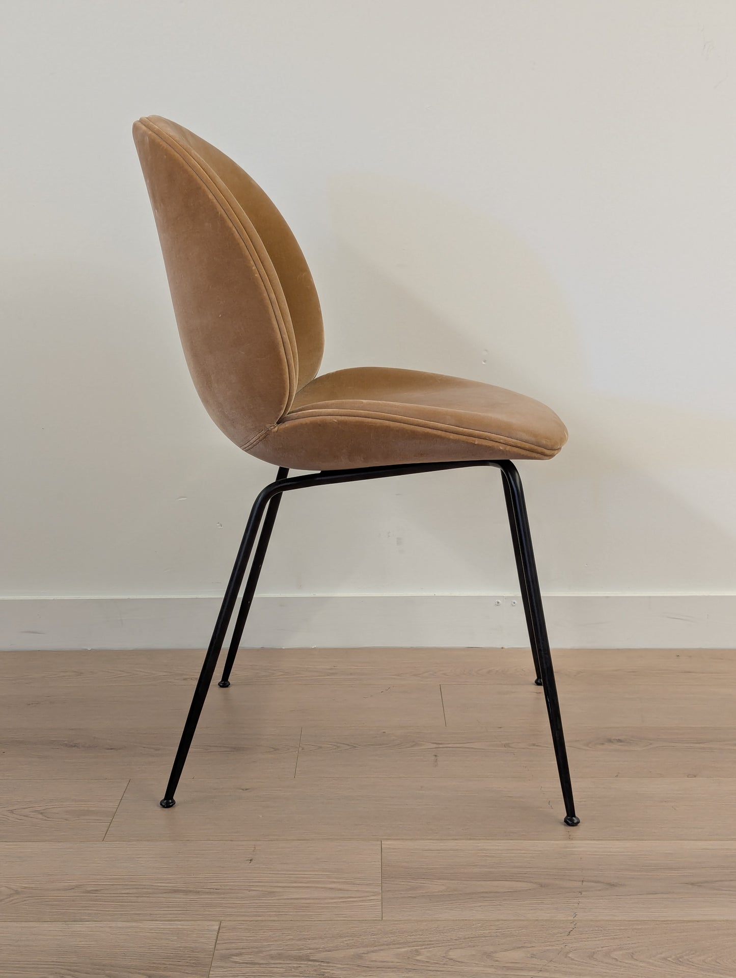 GUBI Beetle Dining Chairs (Set of 4)