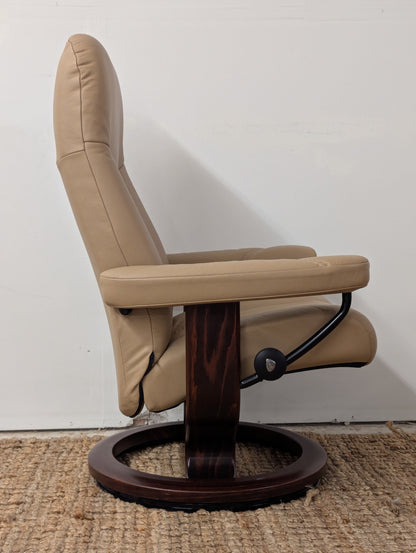 Ekornes Stressless Consul Reclining Chair + Ottoman