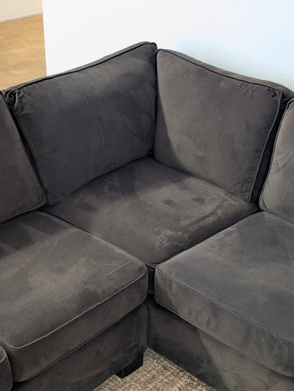 Stylus Metro Sectional