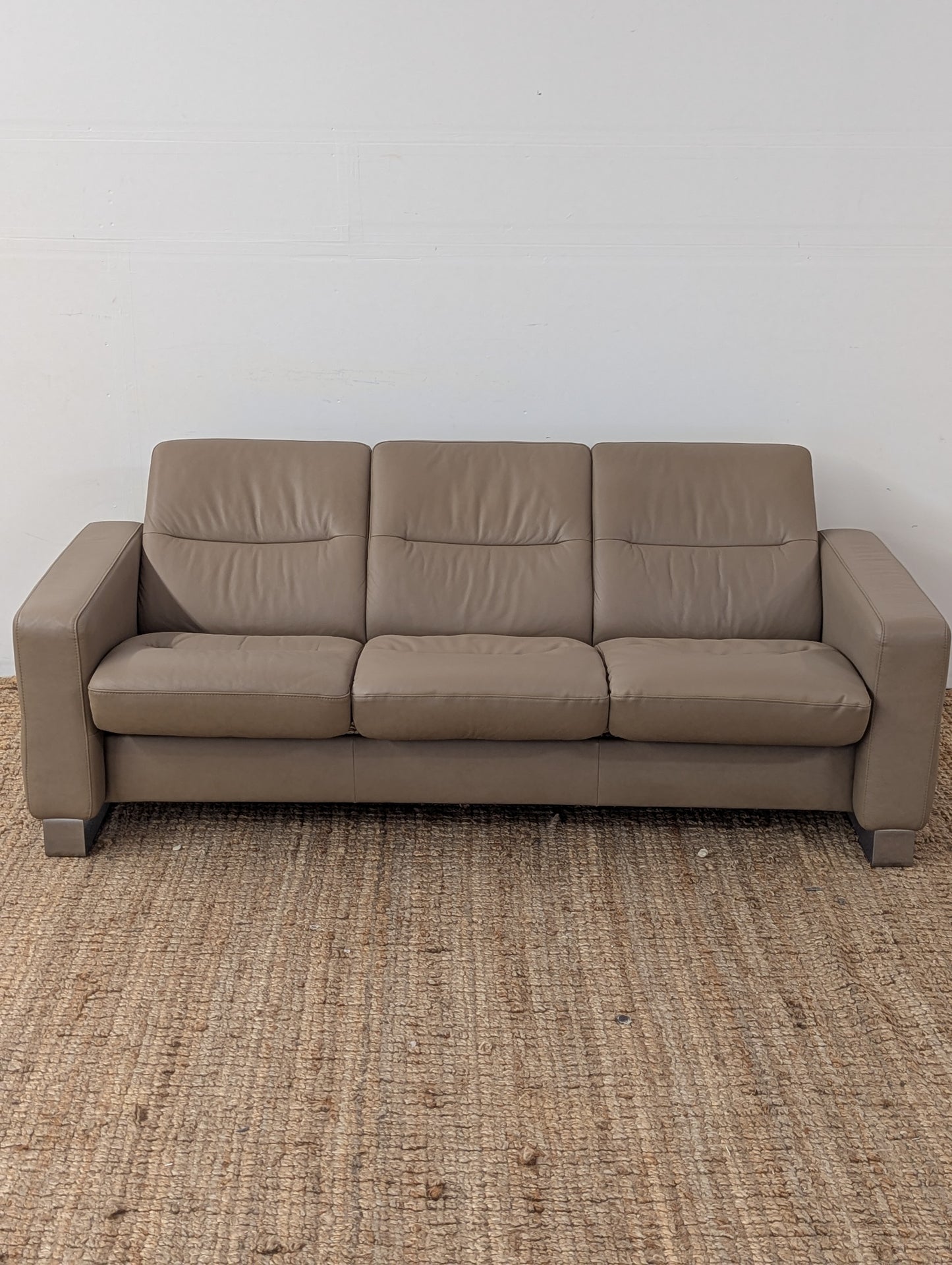 Stressless Wave Low Back Reclining Sofa