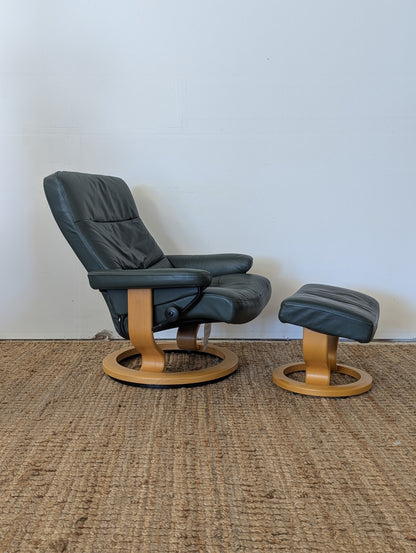 Ekornes Stressless Mayfair Reclining Chair