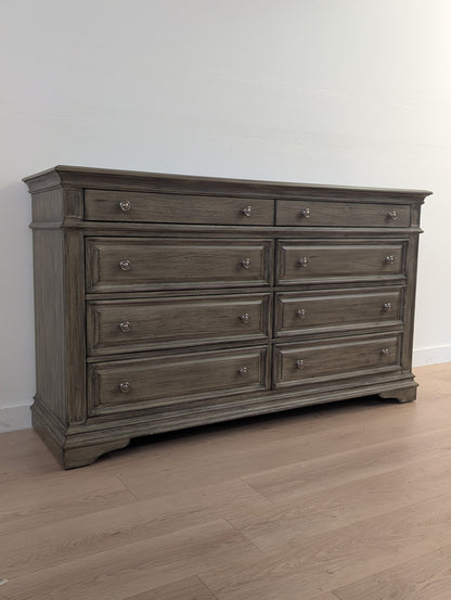 Three Posts Lipford Dresser