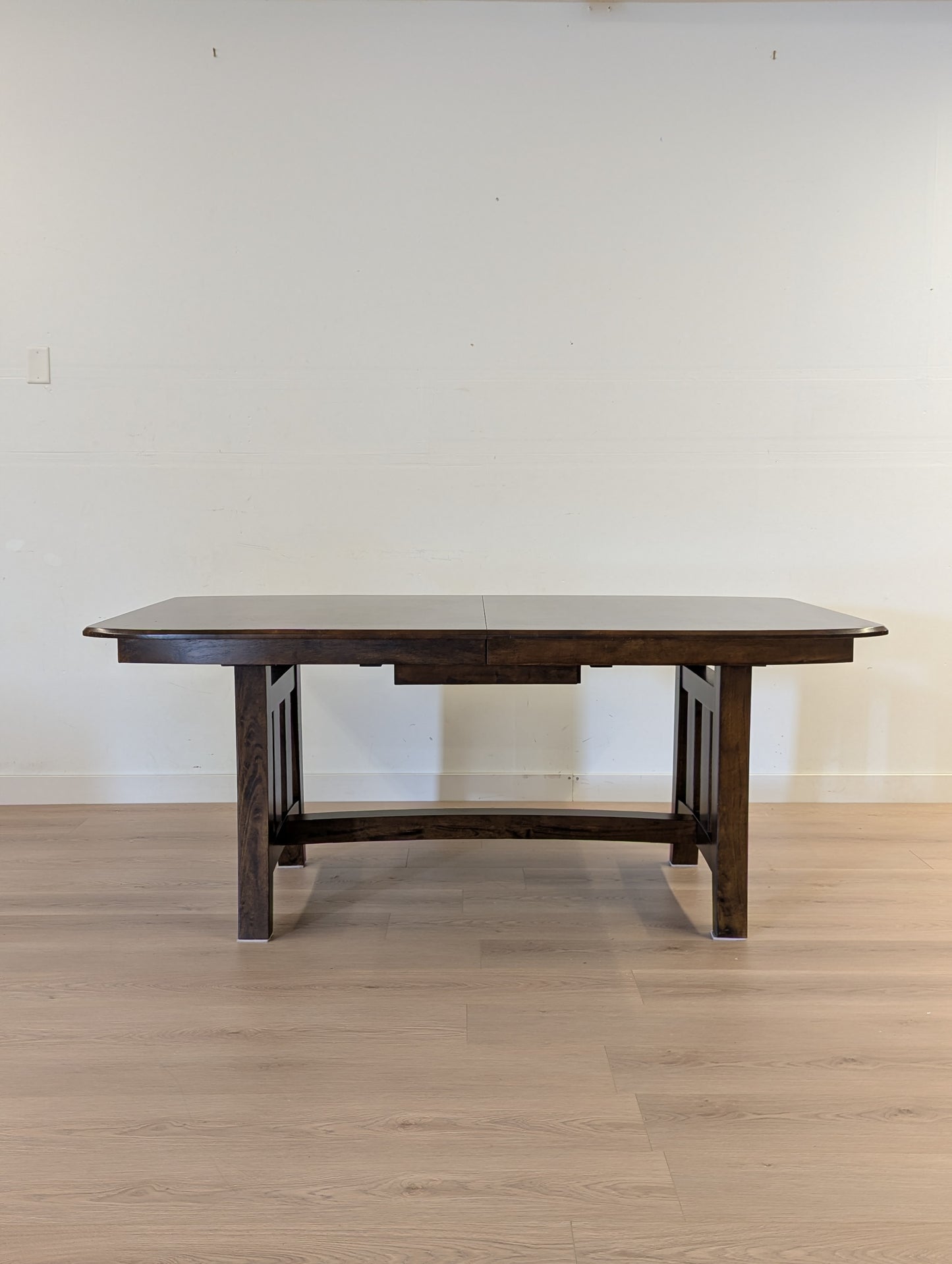 Extendable Dining Table