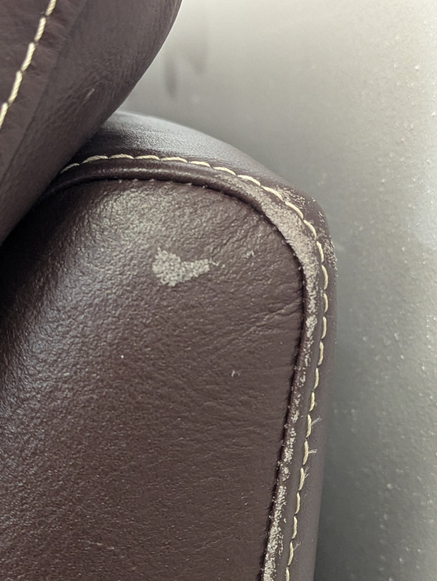 La-Z-Boy Dexter Stationary Leather Sofa