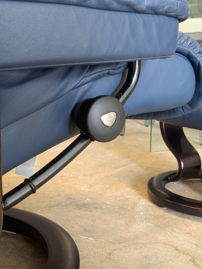 Stressless Reno Reclining Chair + Ottoman