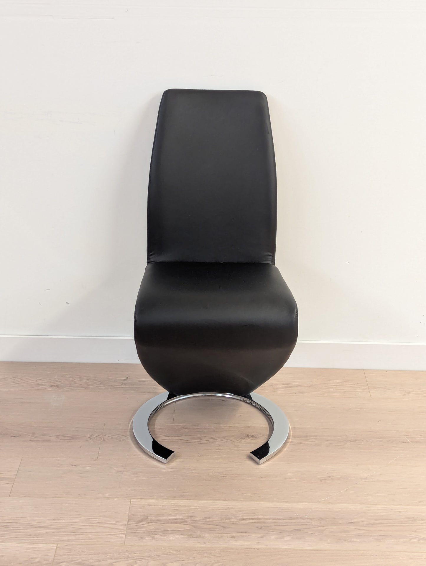 Global Furniture D9002 Dining Chair