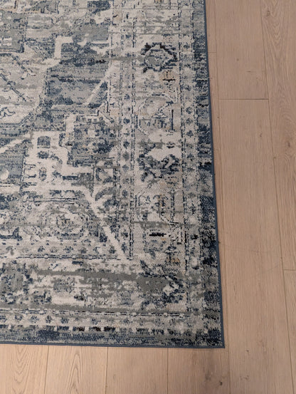 Surya James Oriental Rug (7'10” x 10')
