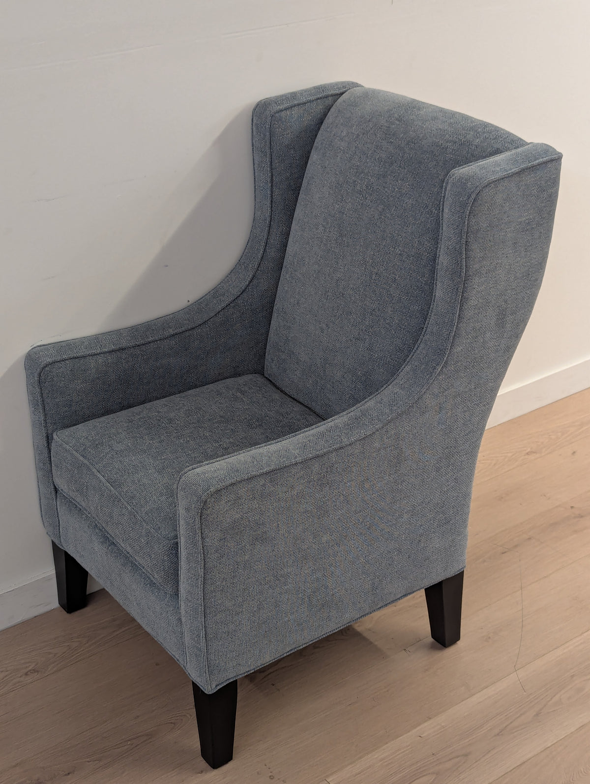 Stylus Rogers Armchair & Ottoman